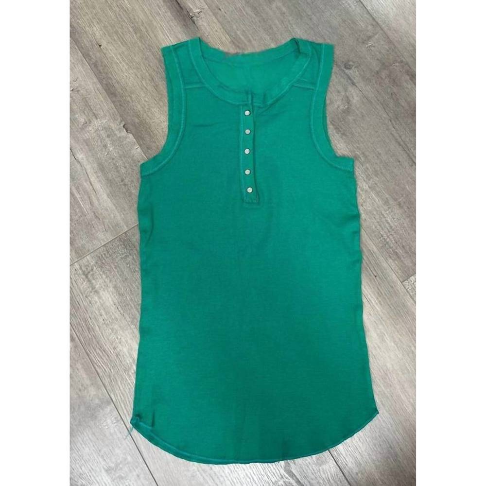 NEW CROWN JEWEL women's henley crew tank in emerald